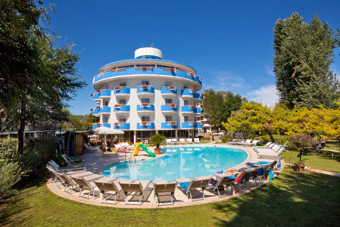 Piscina dell'Hotel Playa Blanca a Duna Verde